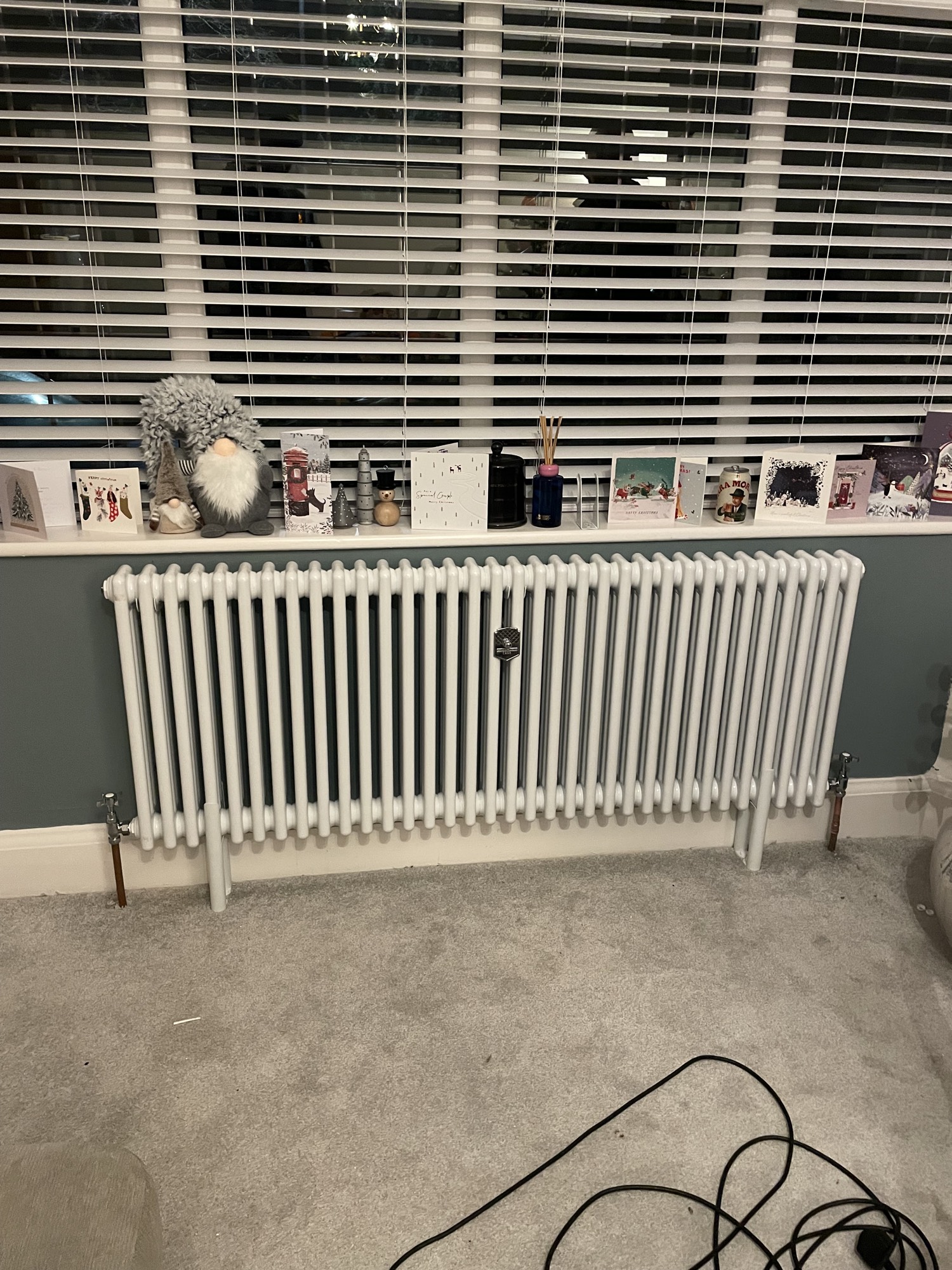Bronze column radiator